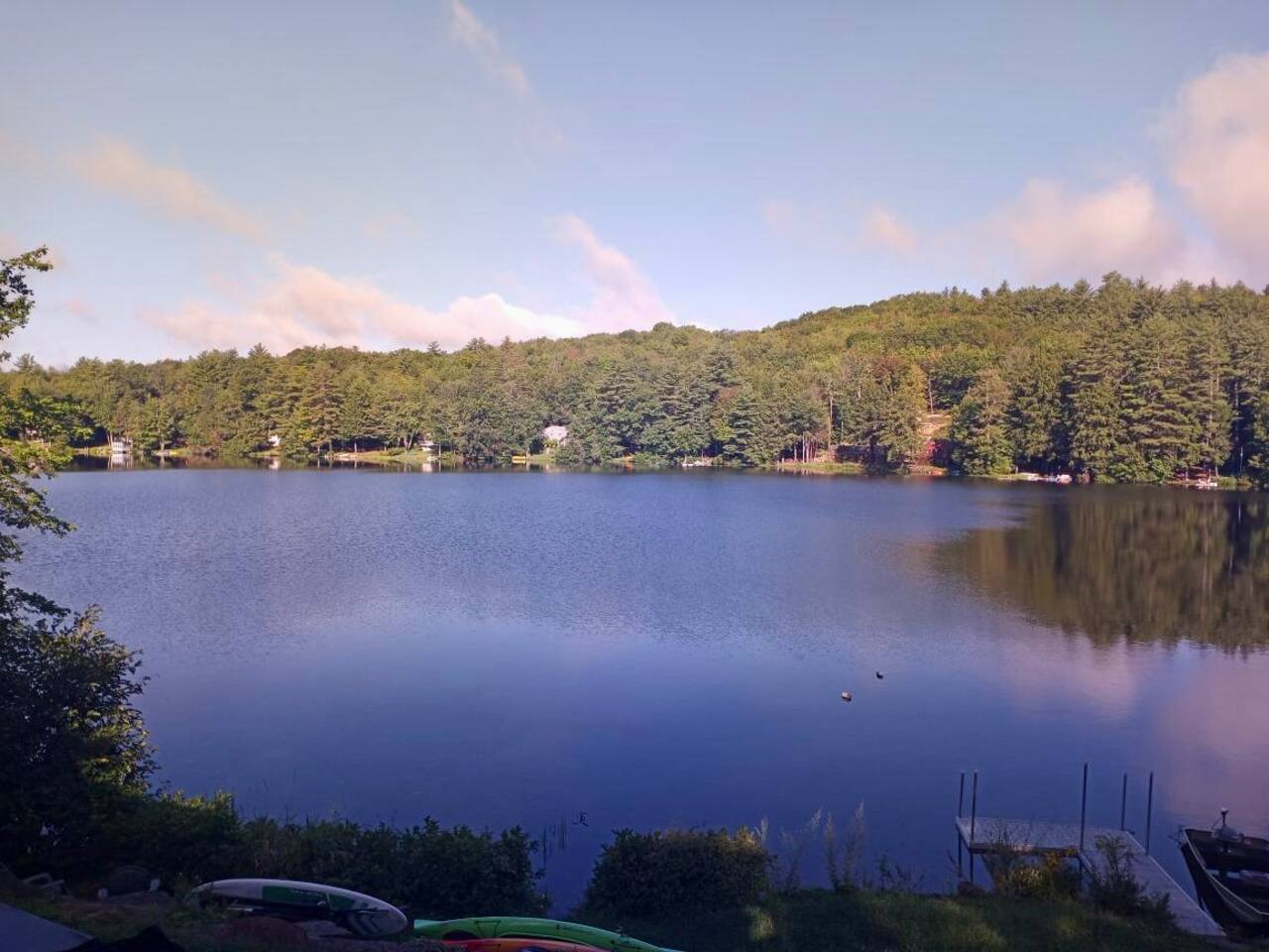 Epsom Lakefrnt Escape~Dock~Grill~Firepit-Woodstove