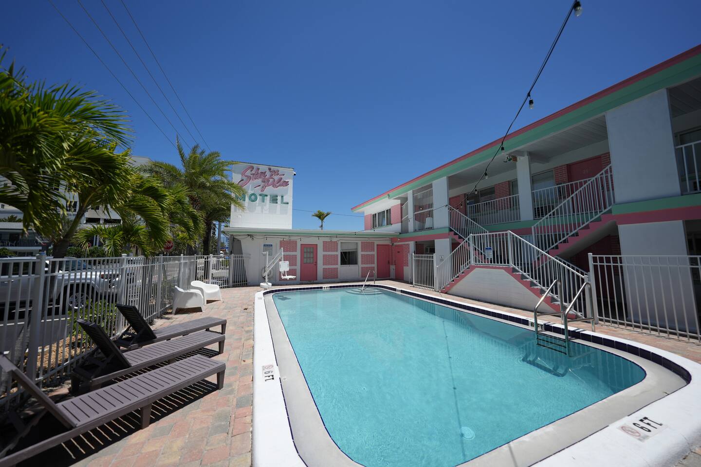 3 min to beach ~ pool ~ free parking ~ dock ~