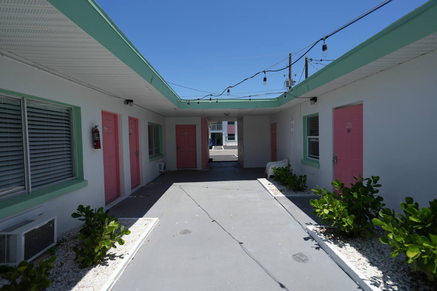 3 min to beach ~ dock ~ pool ~ free parking