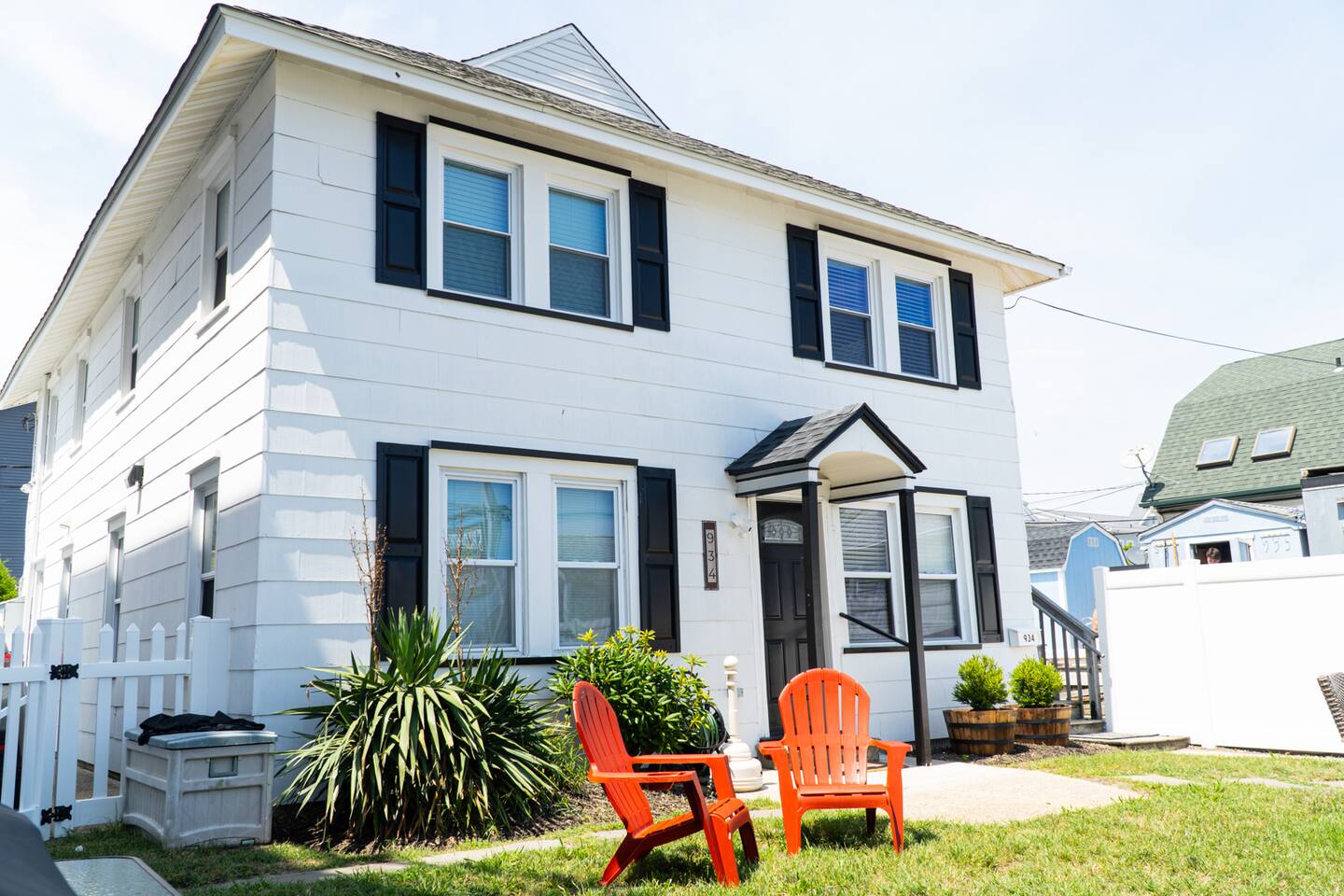 The Beacon OC 1- Cozy 3 Bedroom, Close to All!