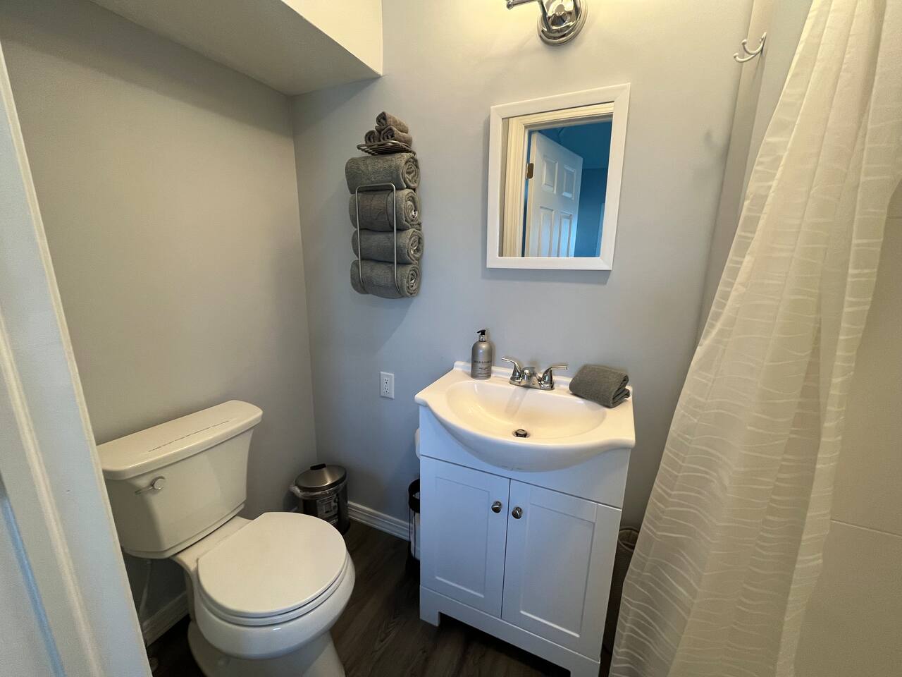 The Beacon OC 2 - Cozy 4 Bedroom, Close to All!