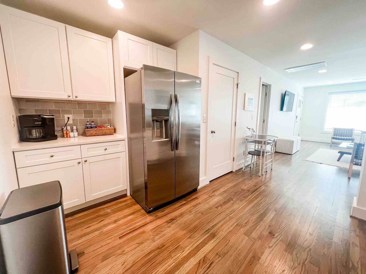 Beautiful 2BR Condo in Homewood next to SOHO