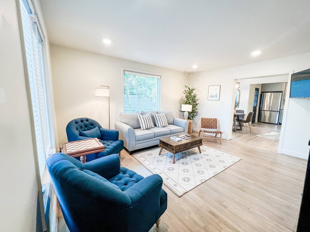 Charming 2 bedroom townhome in downtown Homewood — Homewood — vacation rental
