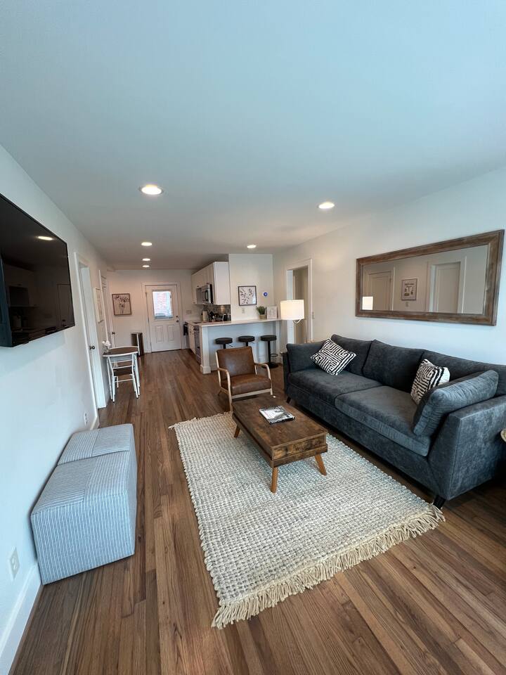 Adorable Newly remodeled Condo in Homewood AL