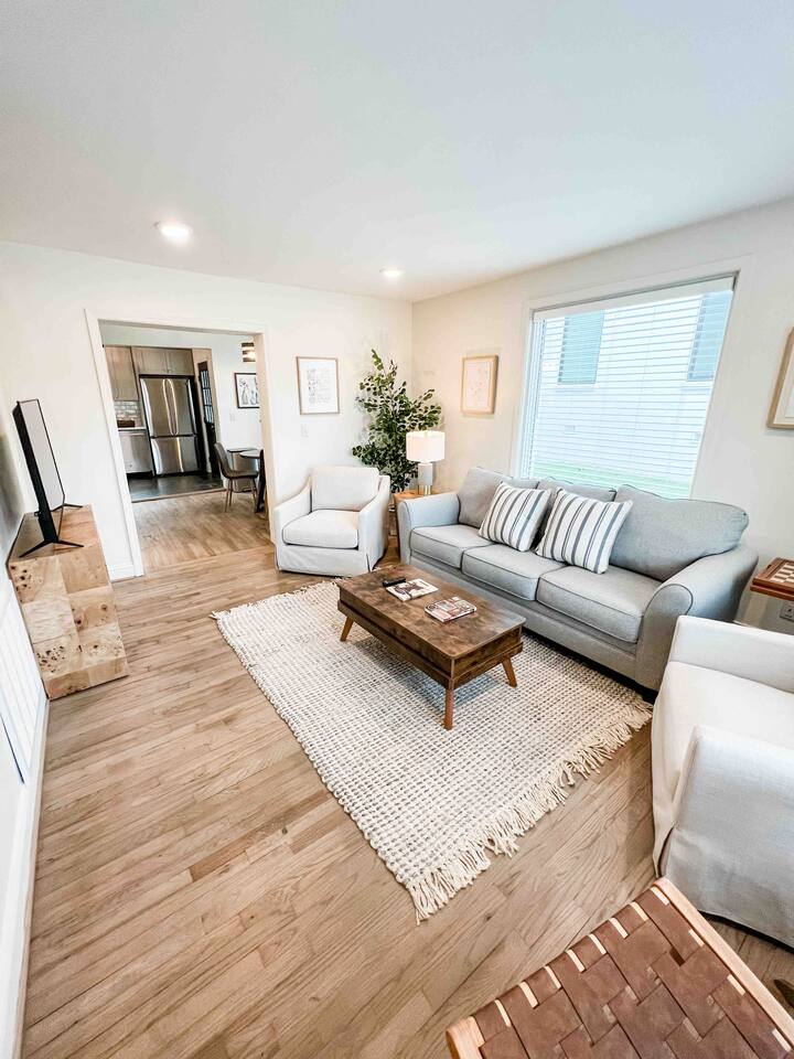 Sweet Homewood Alabama! 2 Bed Townhome near SOHO
