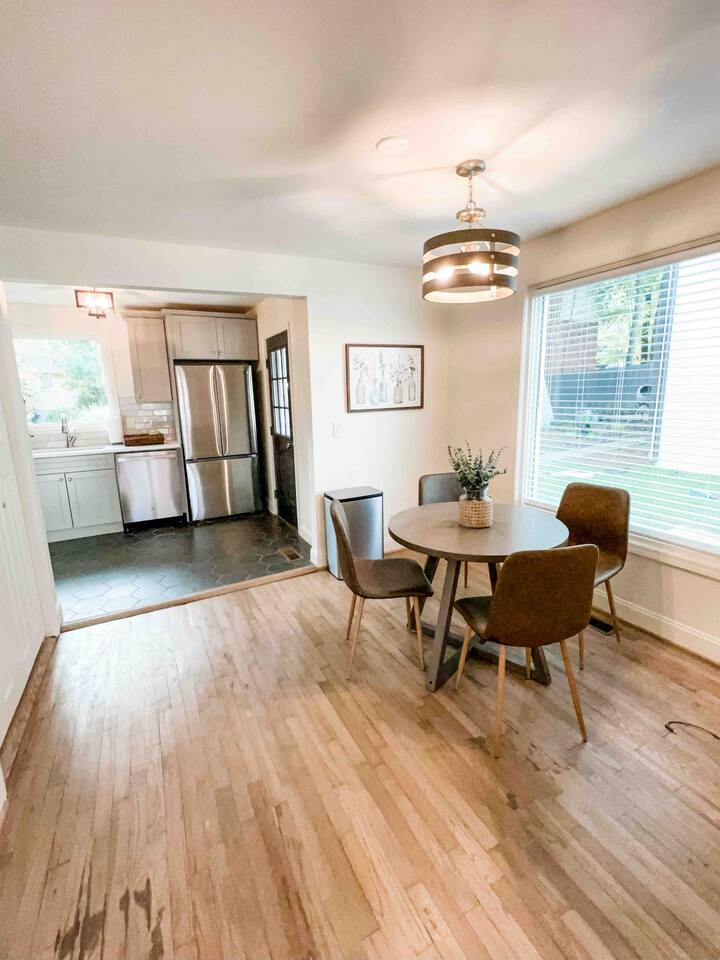 Sweet Homewood Alabama! 2 Bed Townhome near SOHO