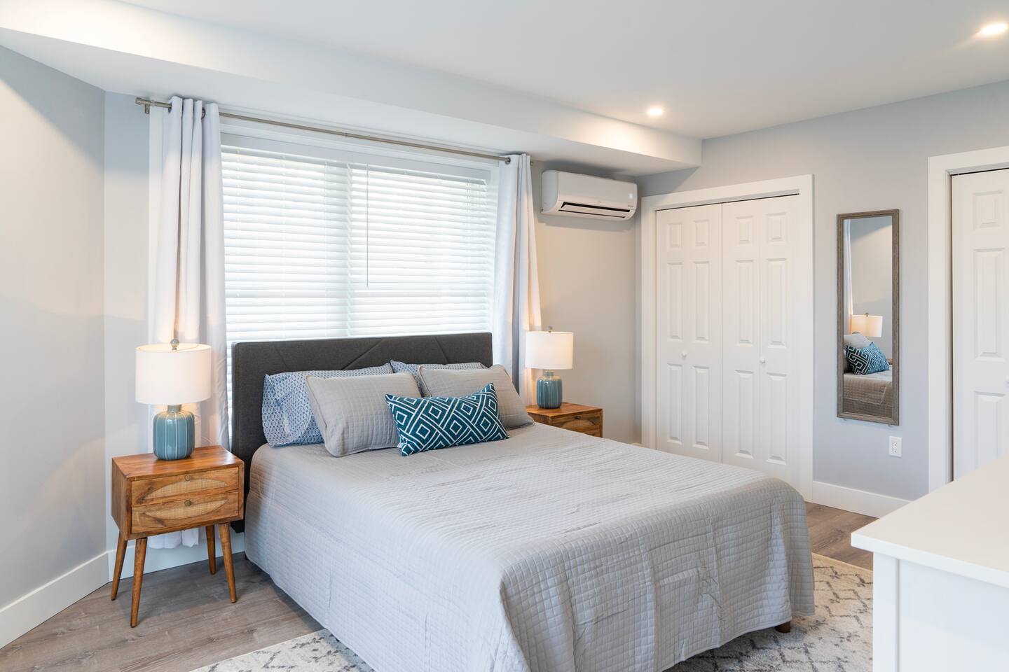Lakefront Luxury on Pattagansett