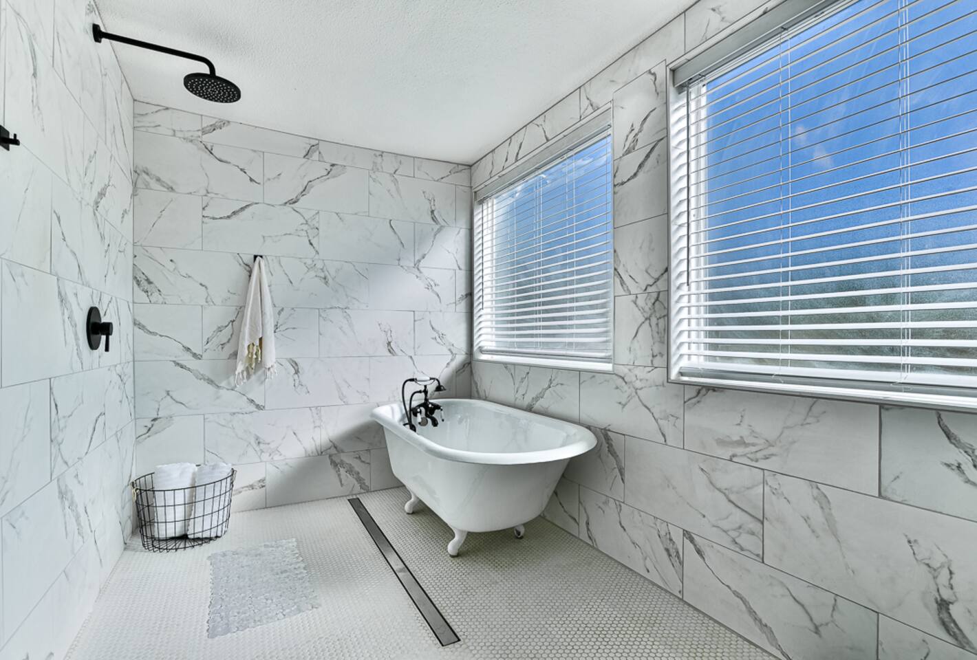 Nob Hill/UNM Luxury Remodeled House w/ King Beds — Albuquerque — vacation rental