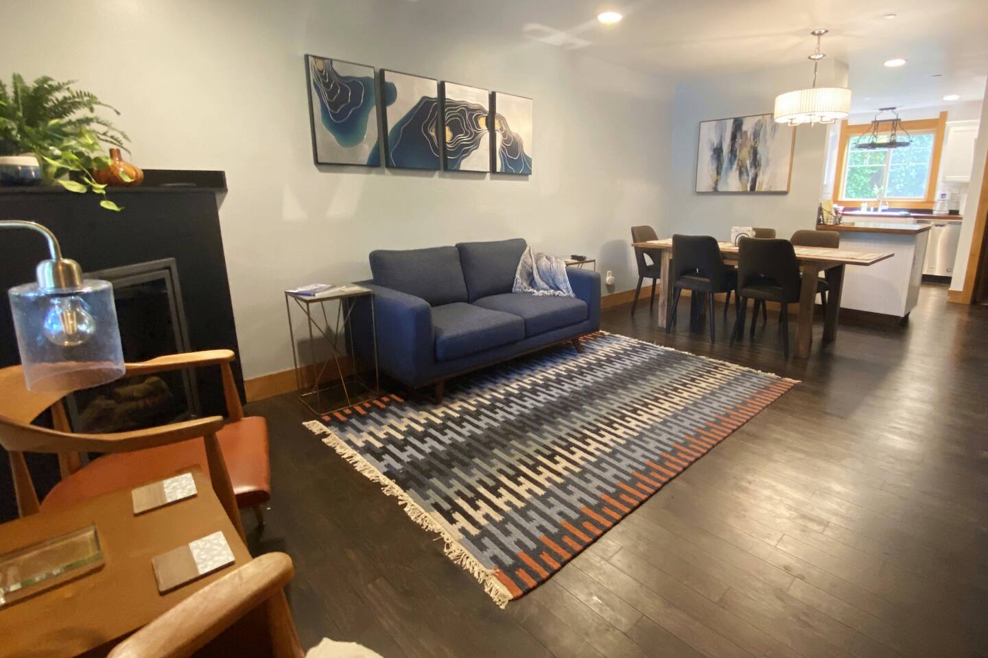 North End•2min to UPS•BBQ•King•Full Kitchen•3 TVs