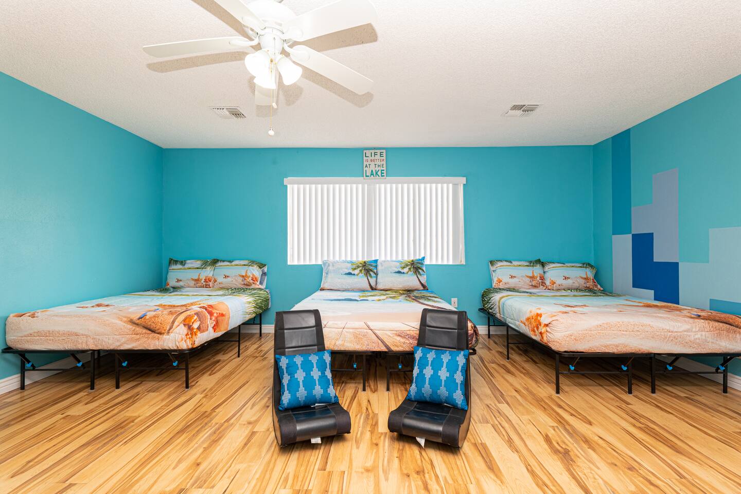 "Anchored Inn" | Great Location | Sleeps 12 | BBQ