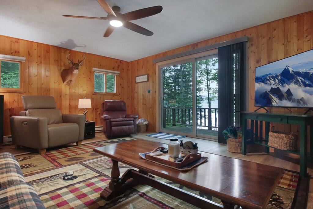 Bolo’s Landing: Northwoods Retreat on Water
