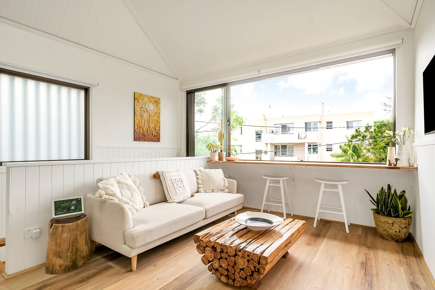 Gorgeous 1 bed short walk to everything in Manly