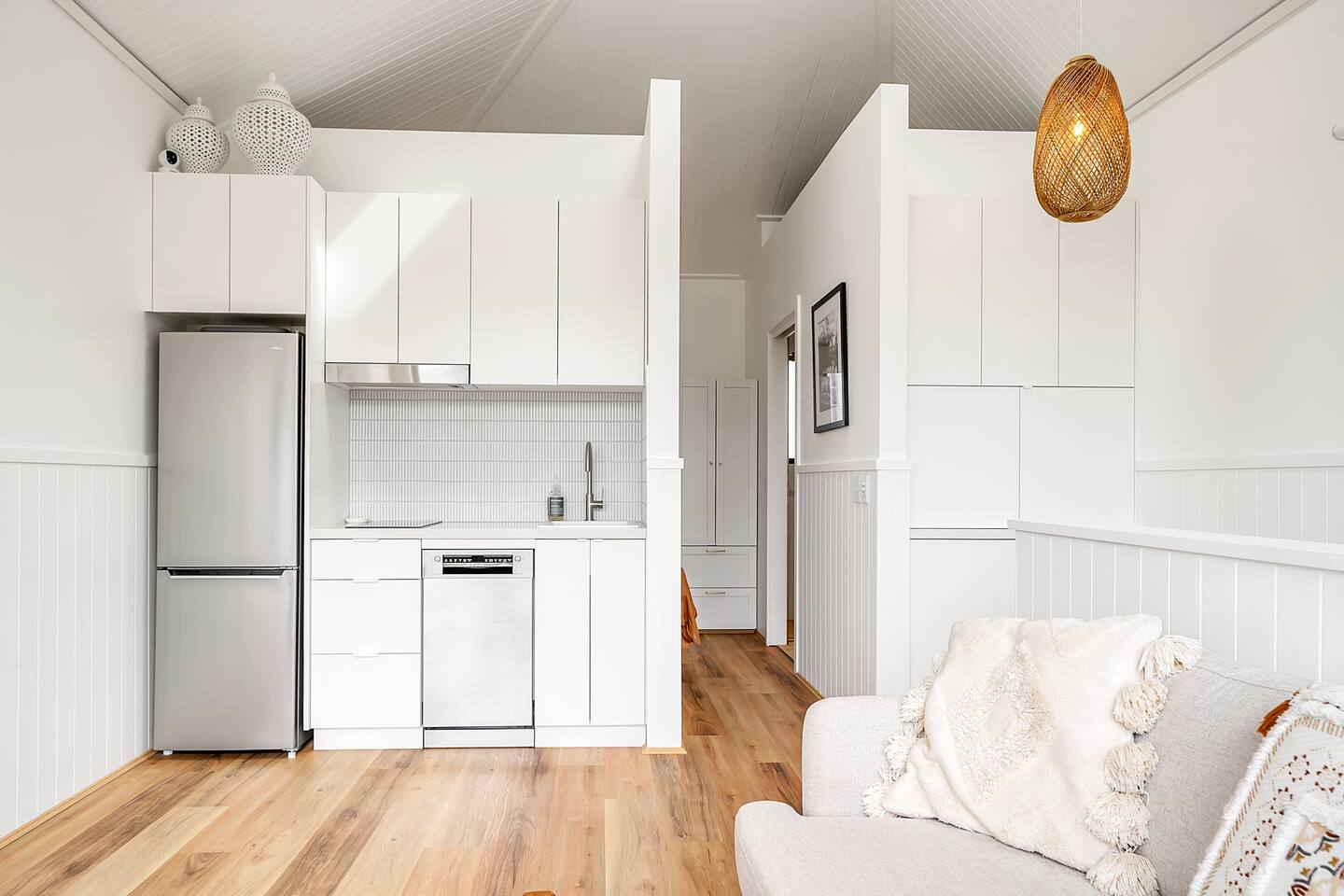 Gorgeous 1 bed short walk to everything in Manly