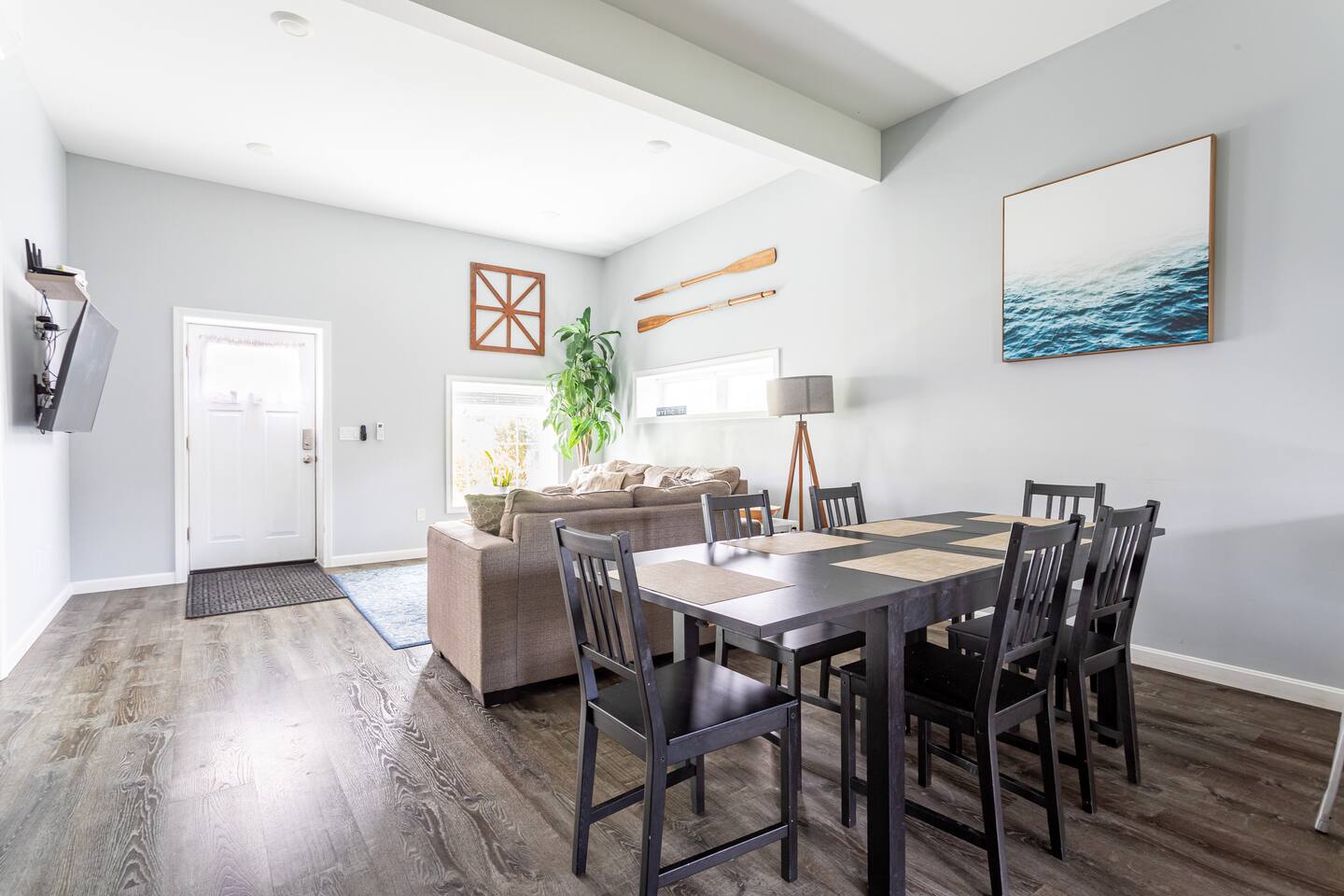 Family Friendly Near Aquarium, Seaport, Downtown