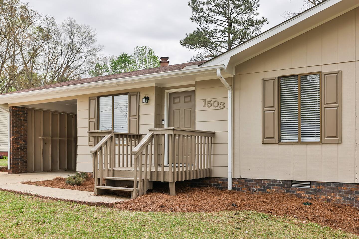 Very cute, cozy 3Br by Chief Ladiga Trail
