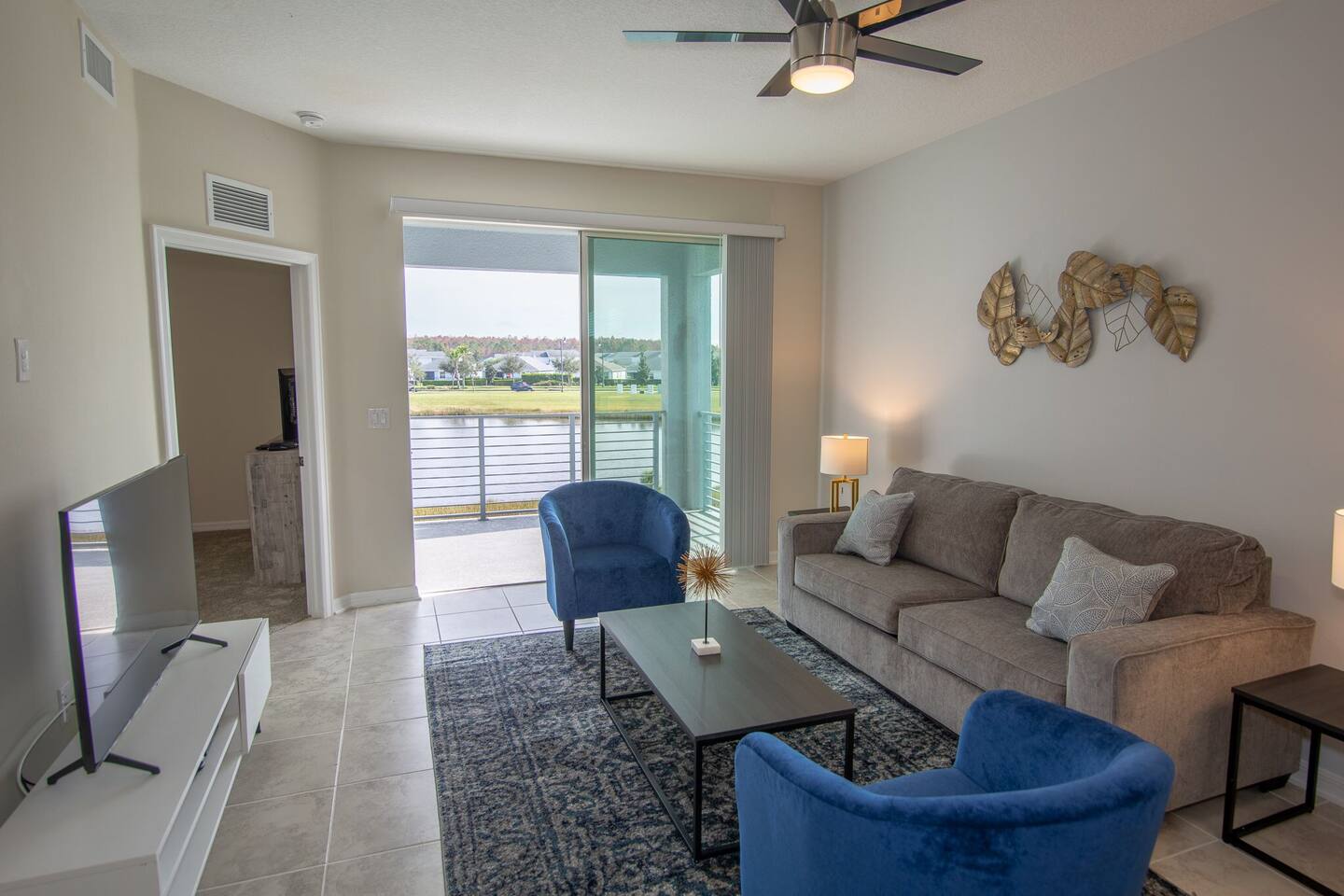Urban Hip Disney condo with FREE Water Park!