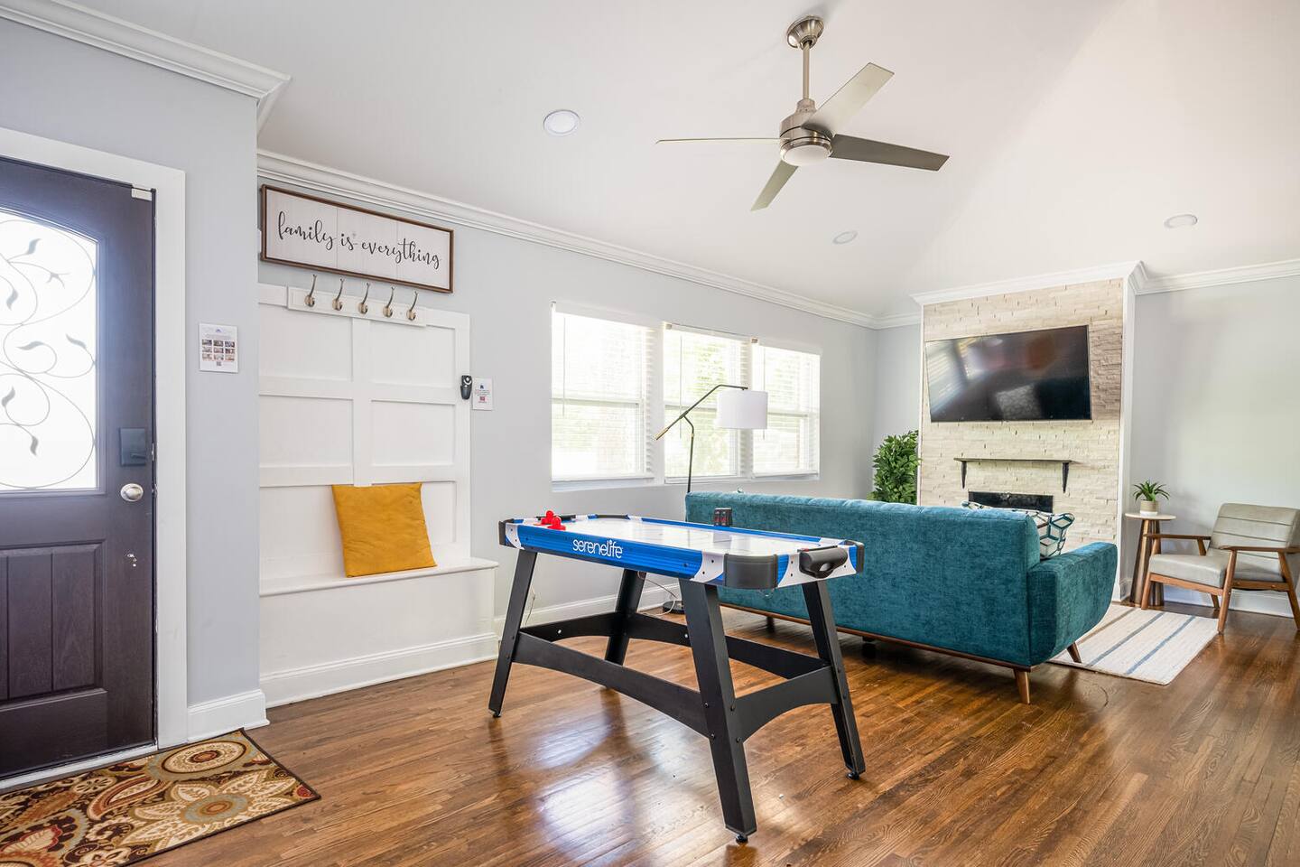 4BD/3BA Modern Decatur Retreat - 3 Miles to Emory