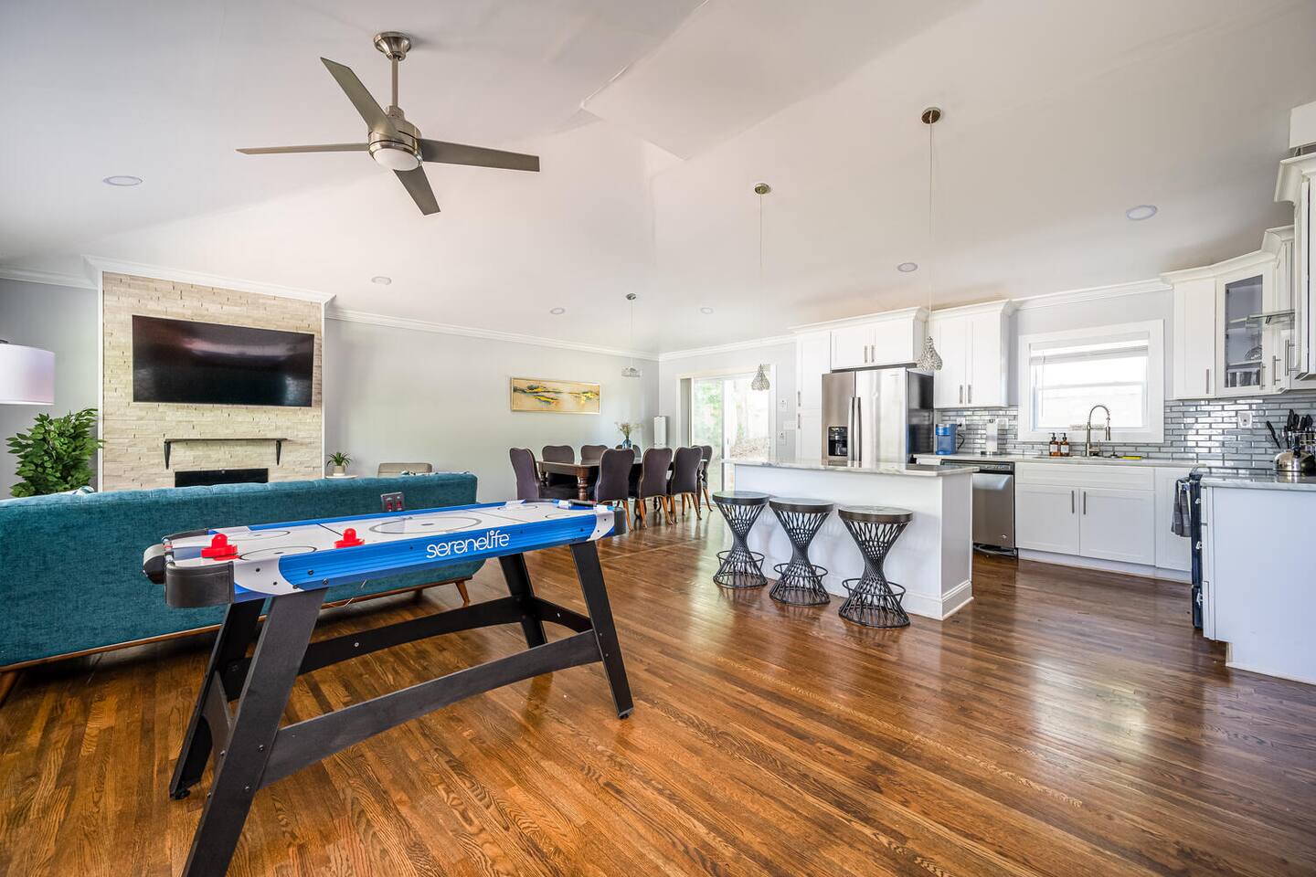 4BD/3BA Modern Decatur Retreat - 3 Miles to Emory