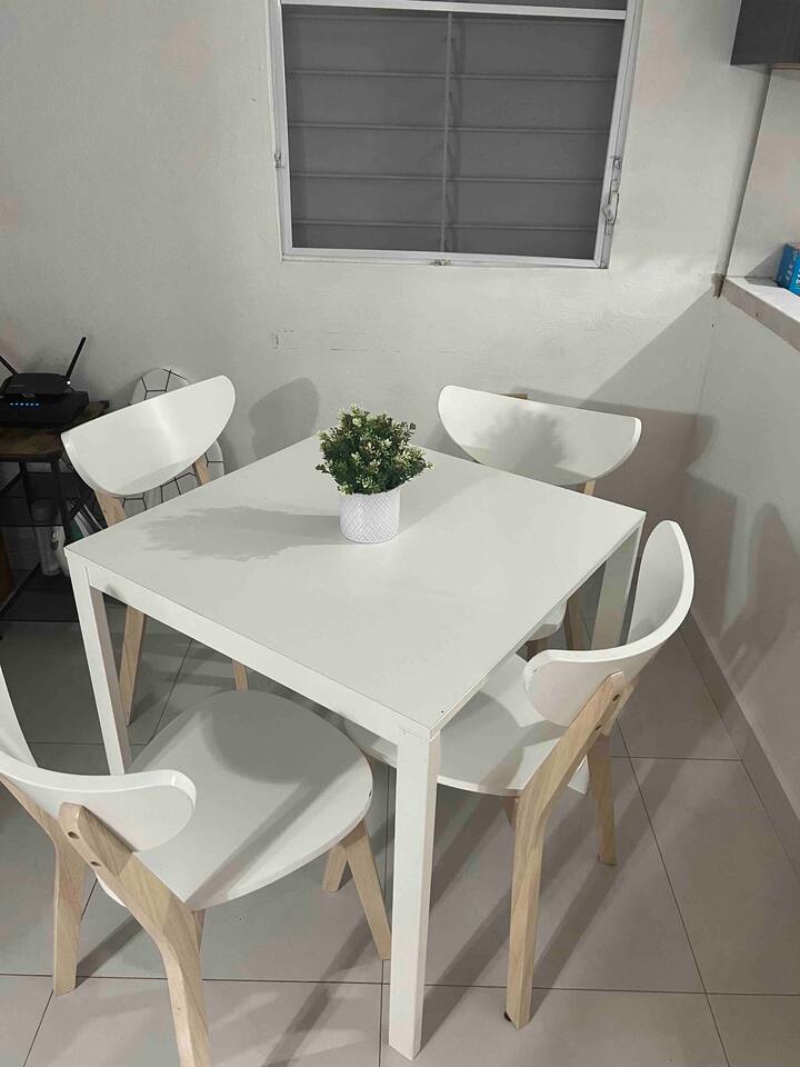 3BR Budget Beach Getaway, 15 mins walk to Beach