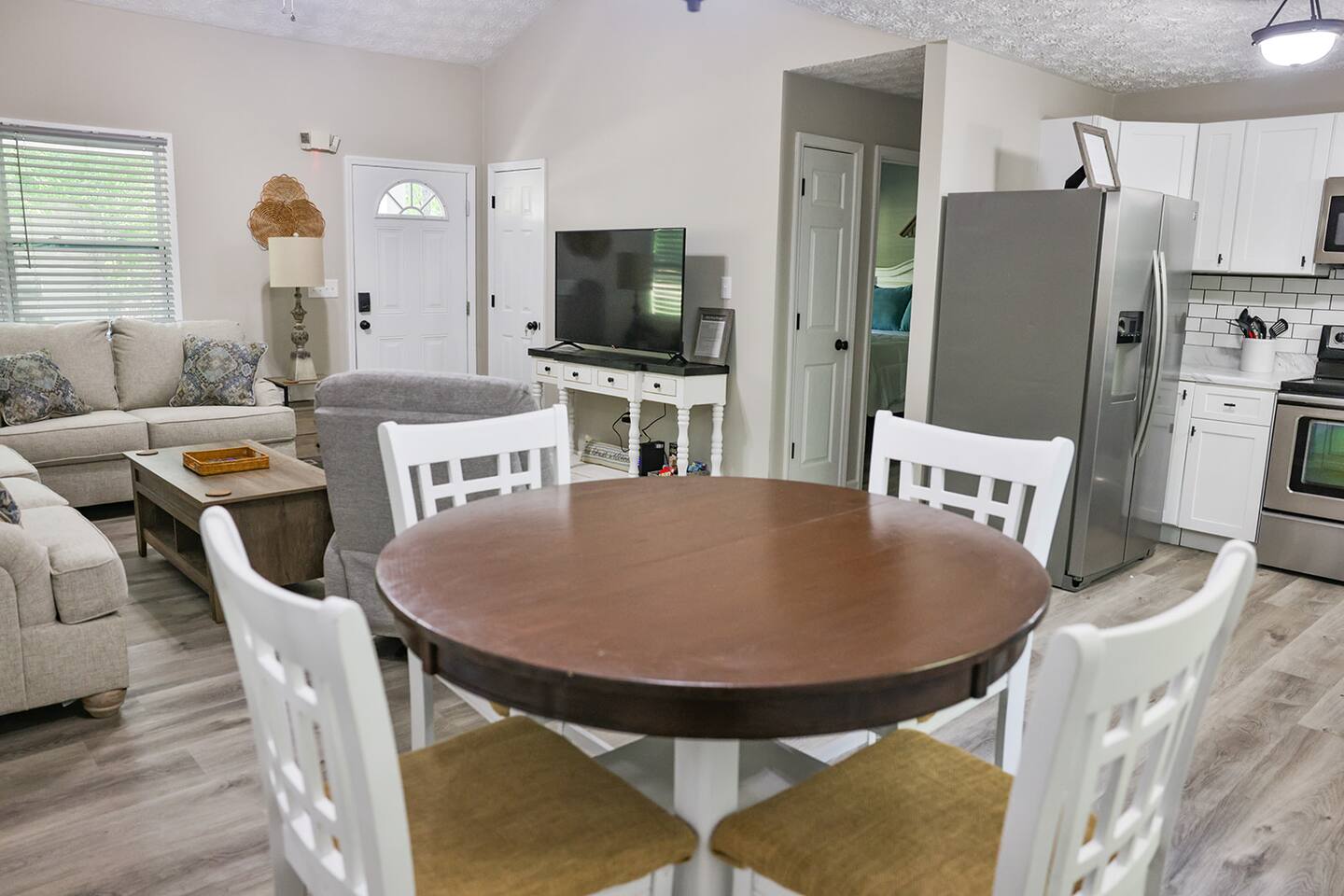 Cute Rancher near Choccolocco Park w/King Bed!