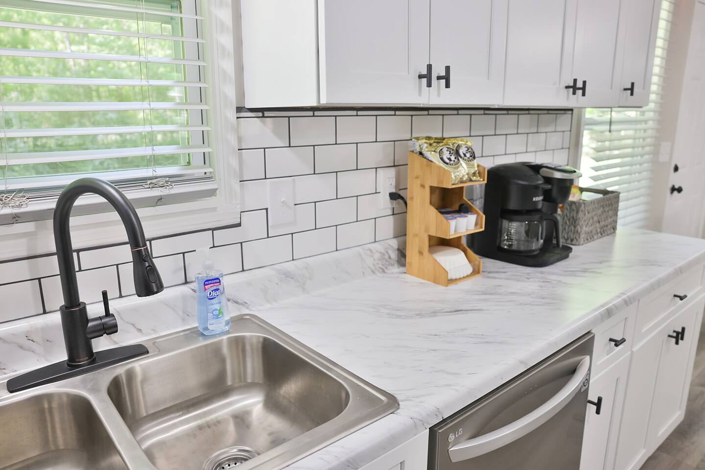 Cute Rancher near Choccolocco Park w/King Bed!