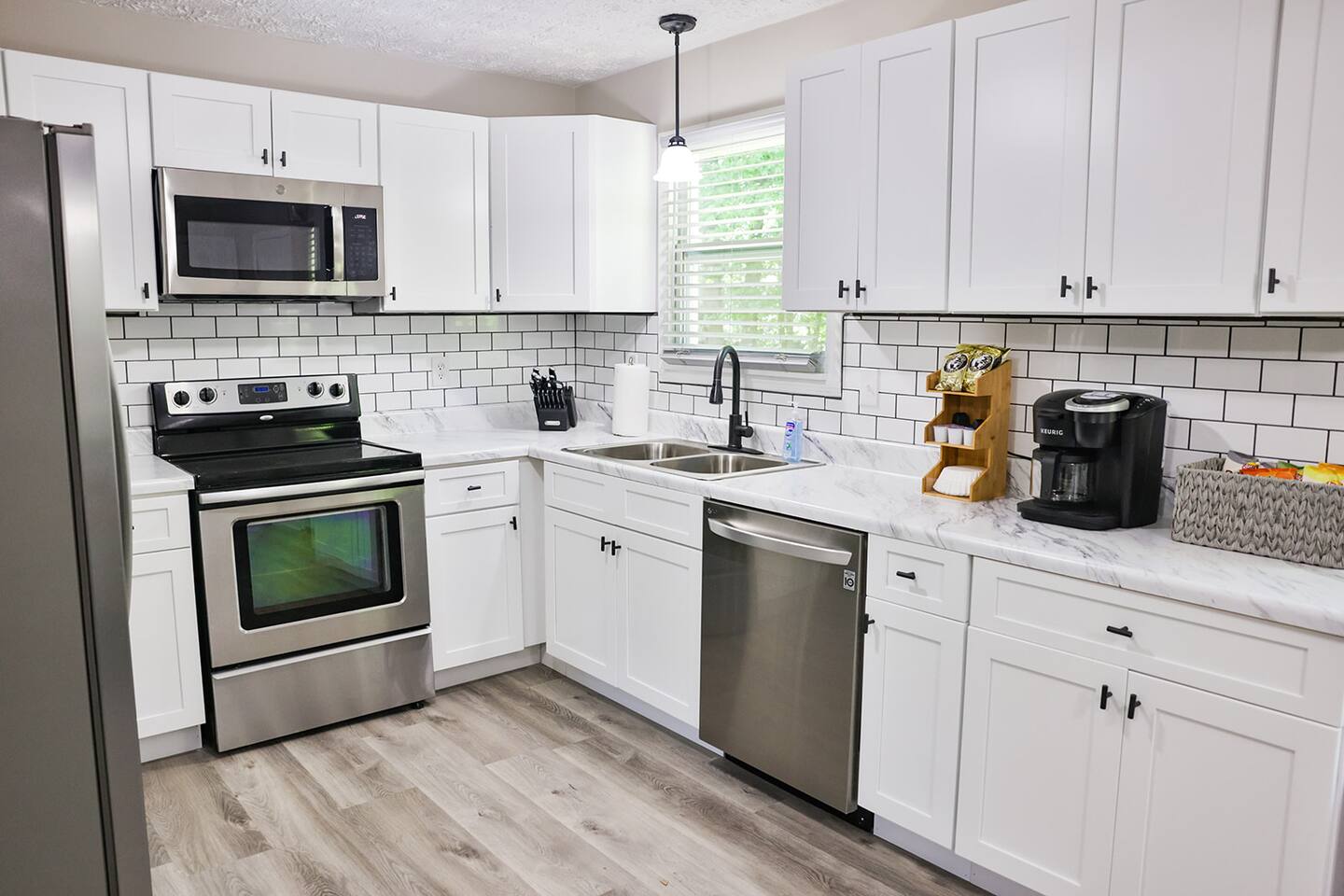 Cute Rancher near Choccolocco Park w/King Bed!