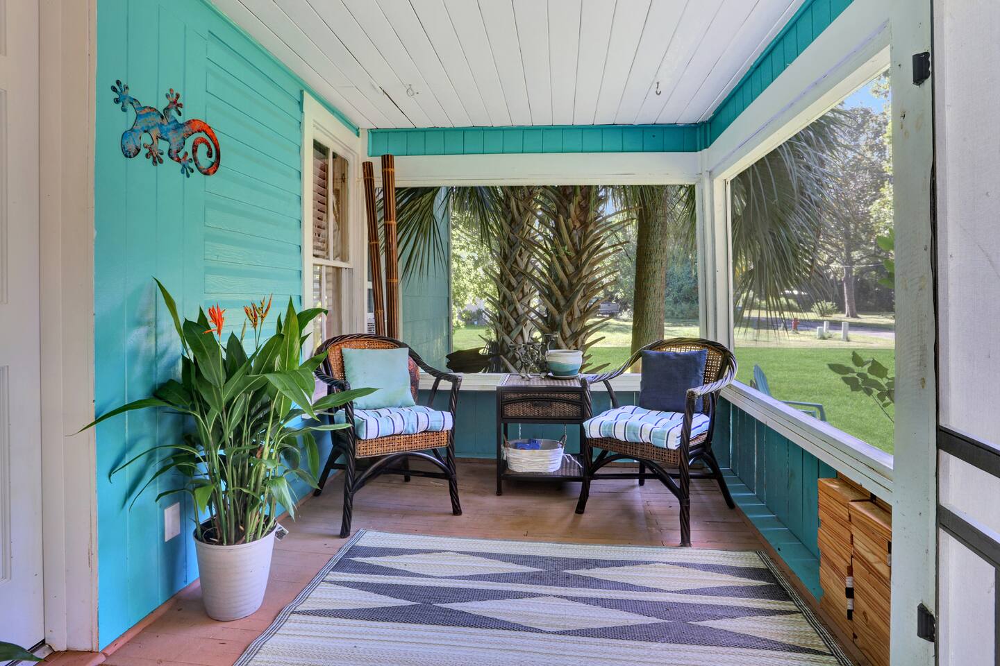 Historic Spring Cottage -Sleeps 5, Pets welcome!