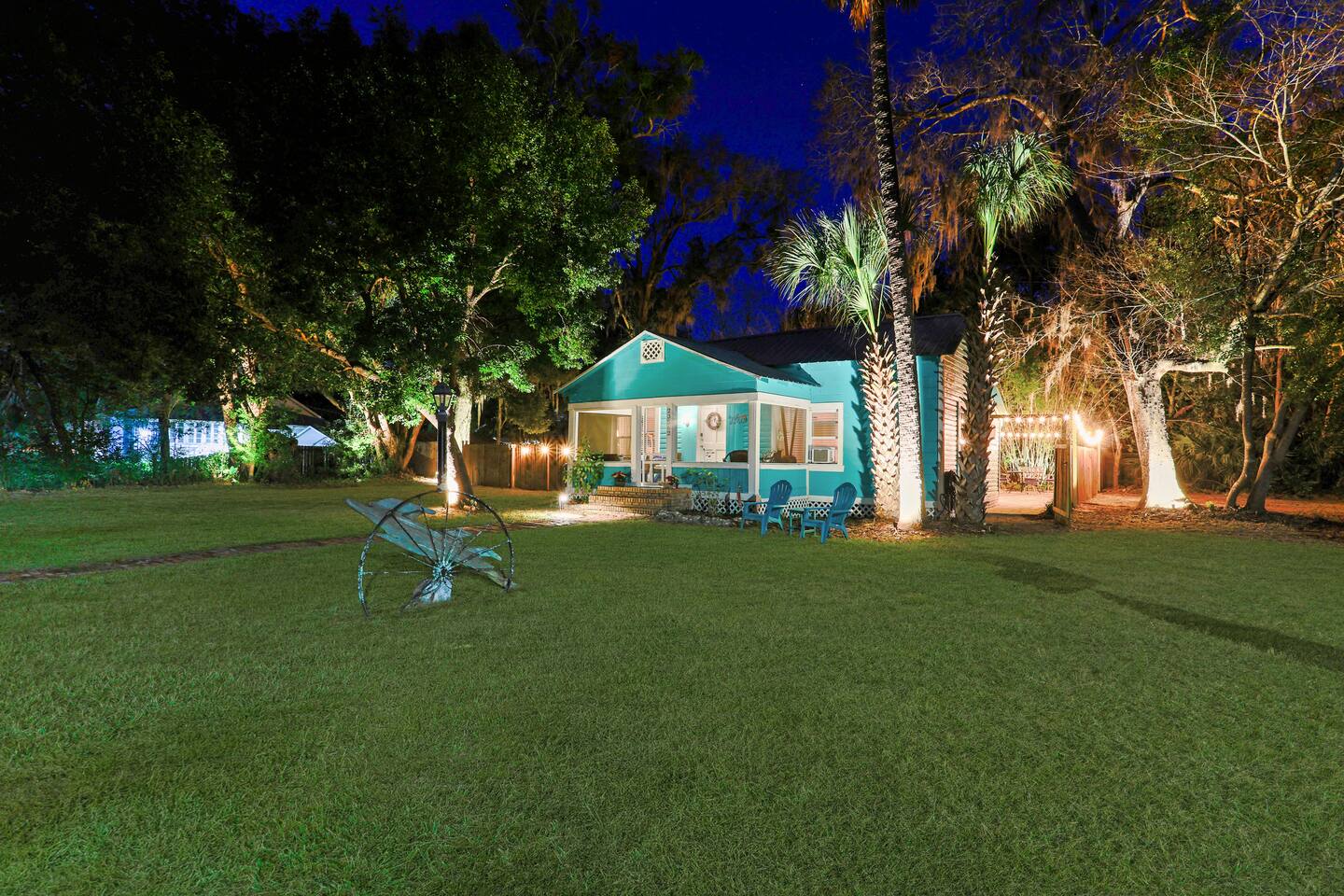 Historic Spring Cottage -Sleeps 5, Pets welcome!
