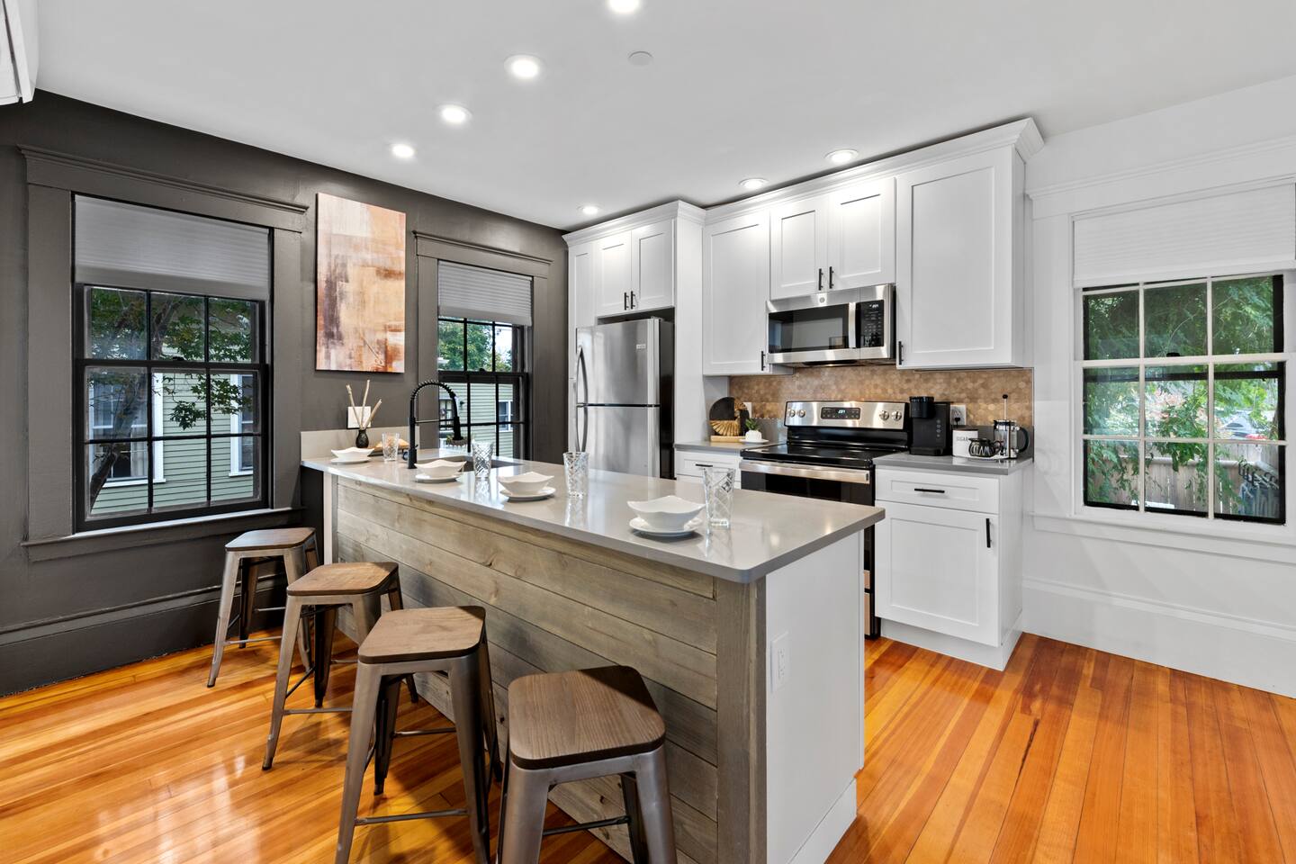 The Driftwood|2 Levels|Soaking Tub|Steps to Beach — Rockport — vacation rental