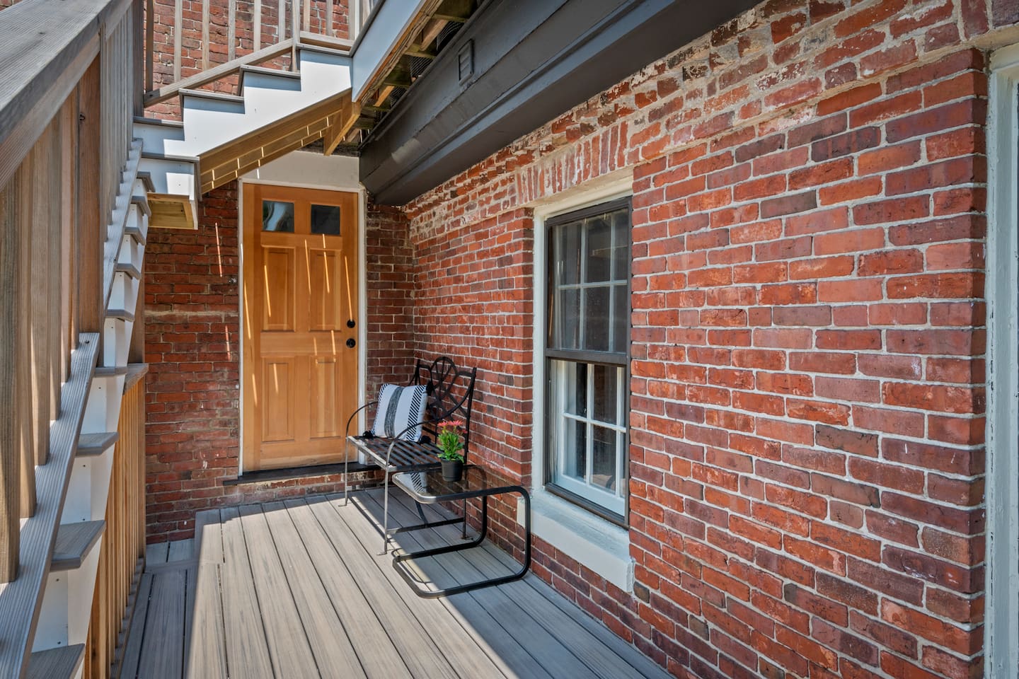 Balcony|KING Suite|Walk2Beach+Bearskin|Parking