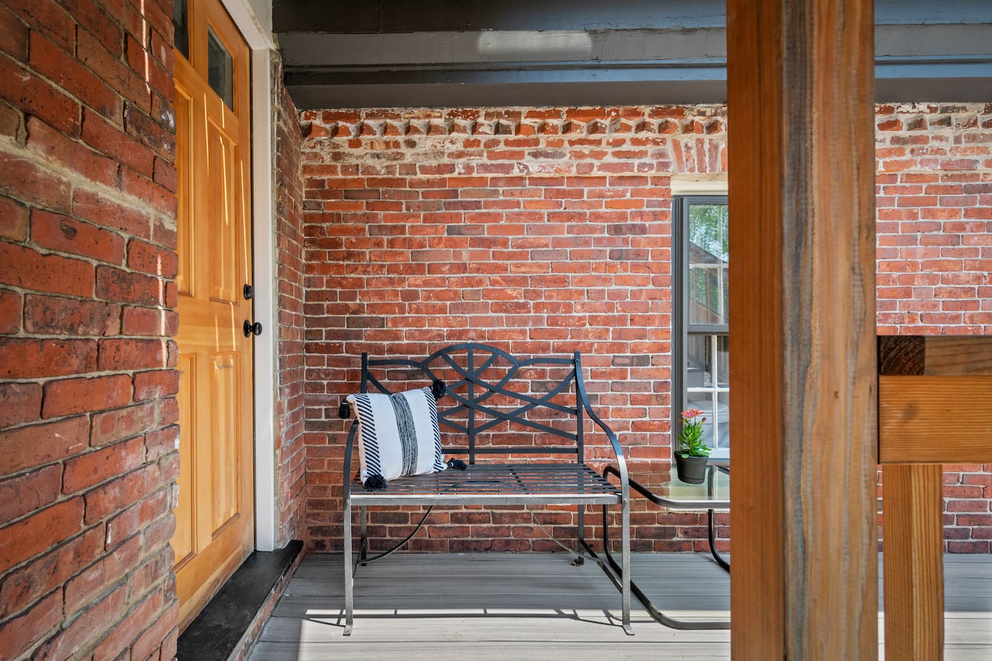 Balcony|KING Suite|Walk2Beach+Bearskin|Parking