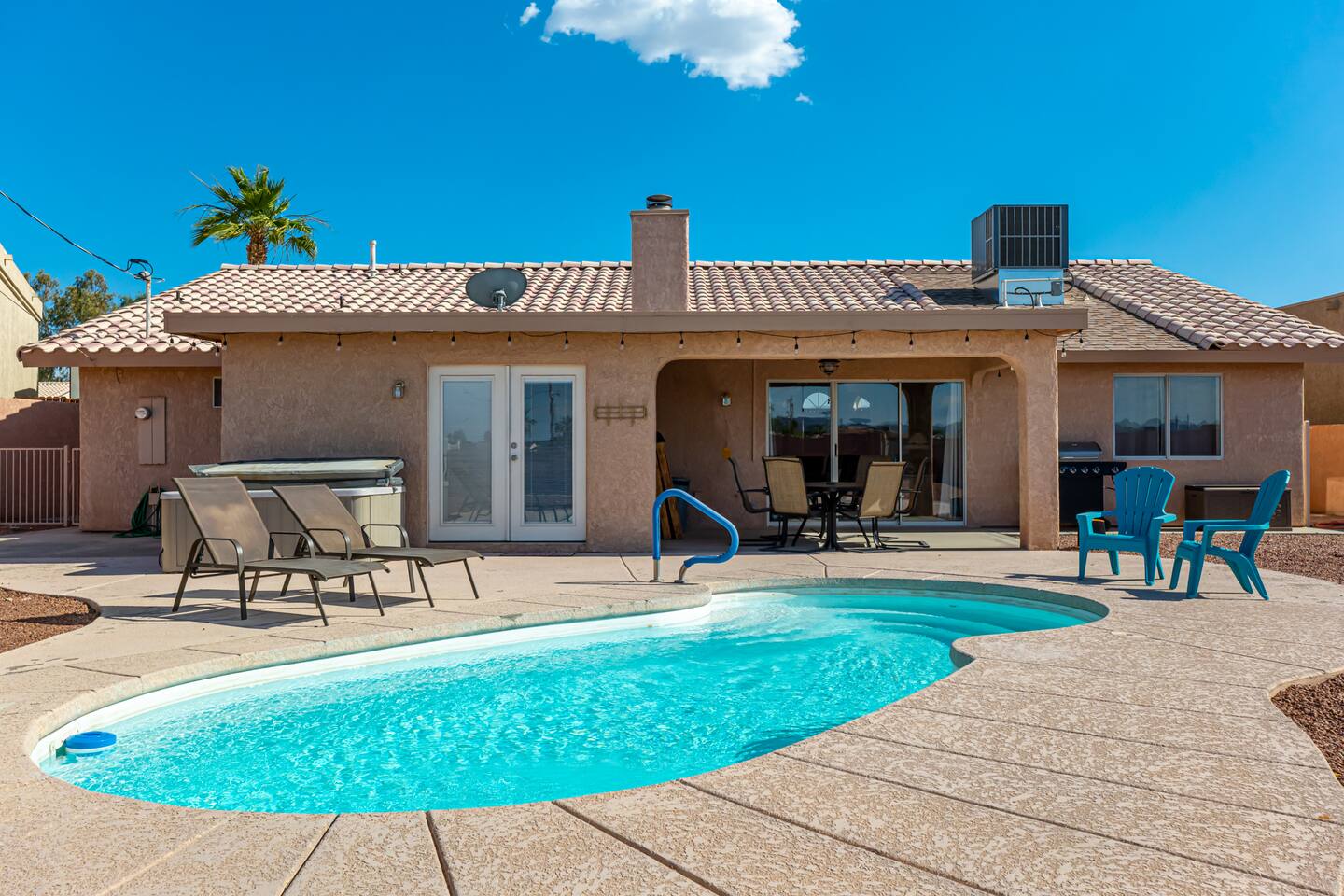 HAVA-blast! Pool | Views | Games | BBQ | Sleeps 10