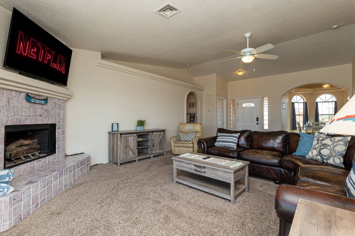 HAVA-blast! Pool | Views | Games | BBQ | Sleeps 10