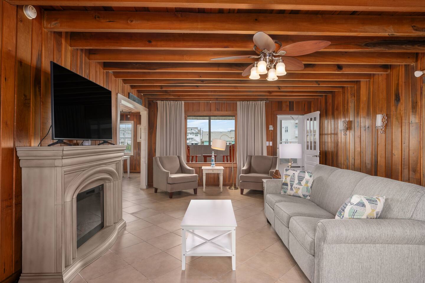 Forever Paradise (Memorial House)