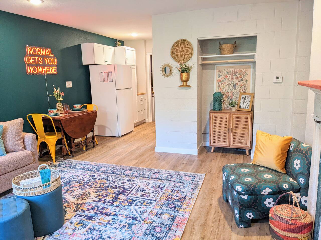 Unique Stay w/Fun Vibes! King&Queen beds