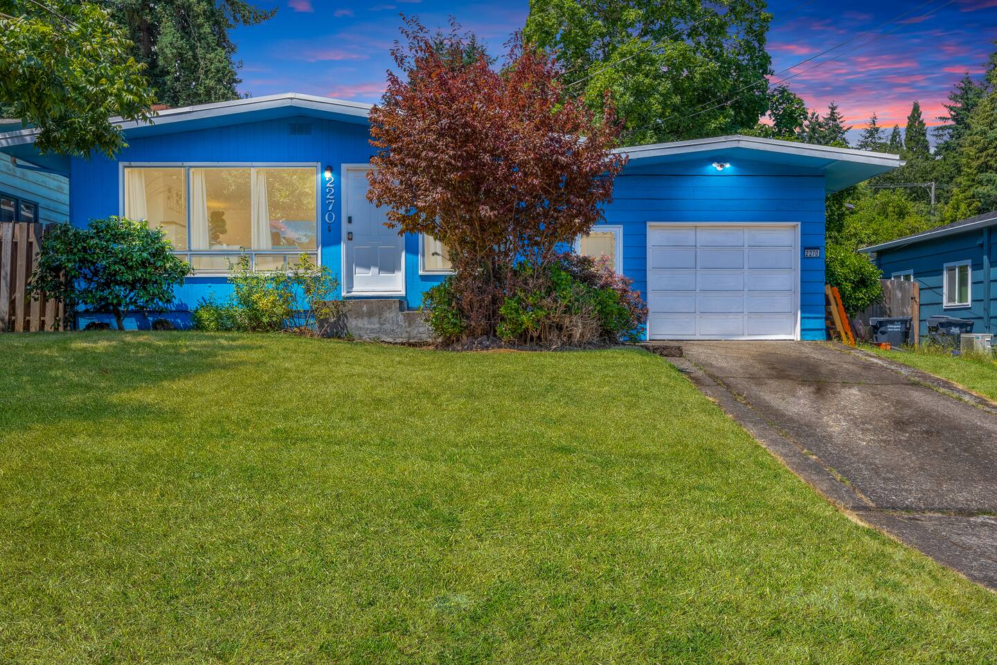 Clean Comfy House with Hot Tub, Pool Table, & BBQ β Eugene, OR β vacation rental