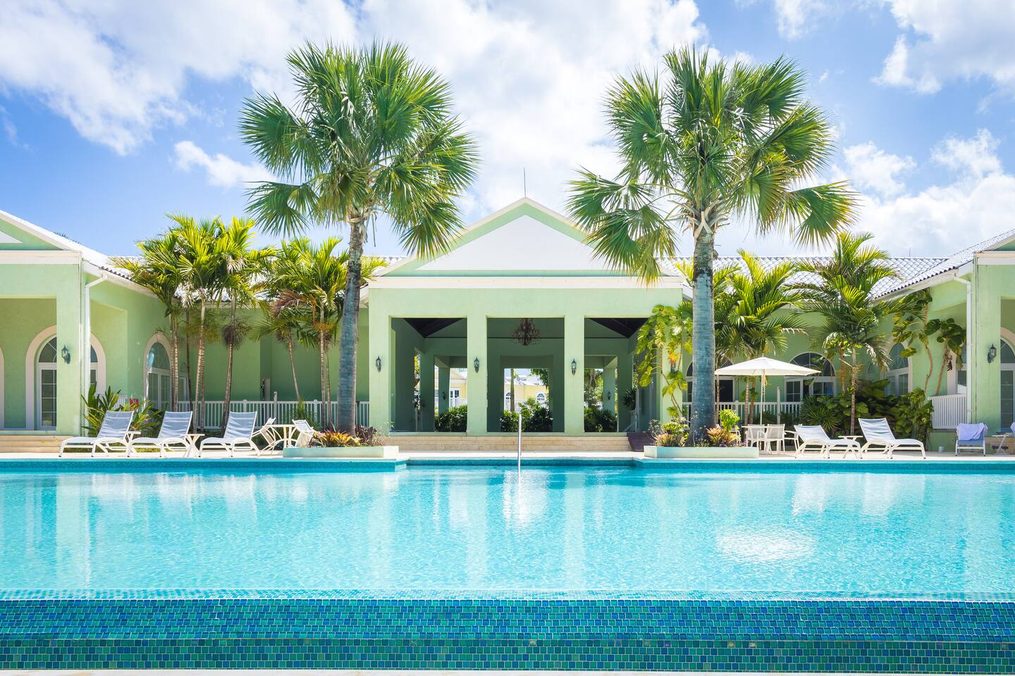 Luxury Negril 3BR Villa | Ocean Views Beach & Pool — Negril — vacation rental