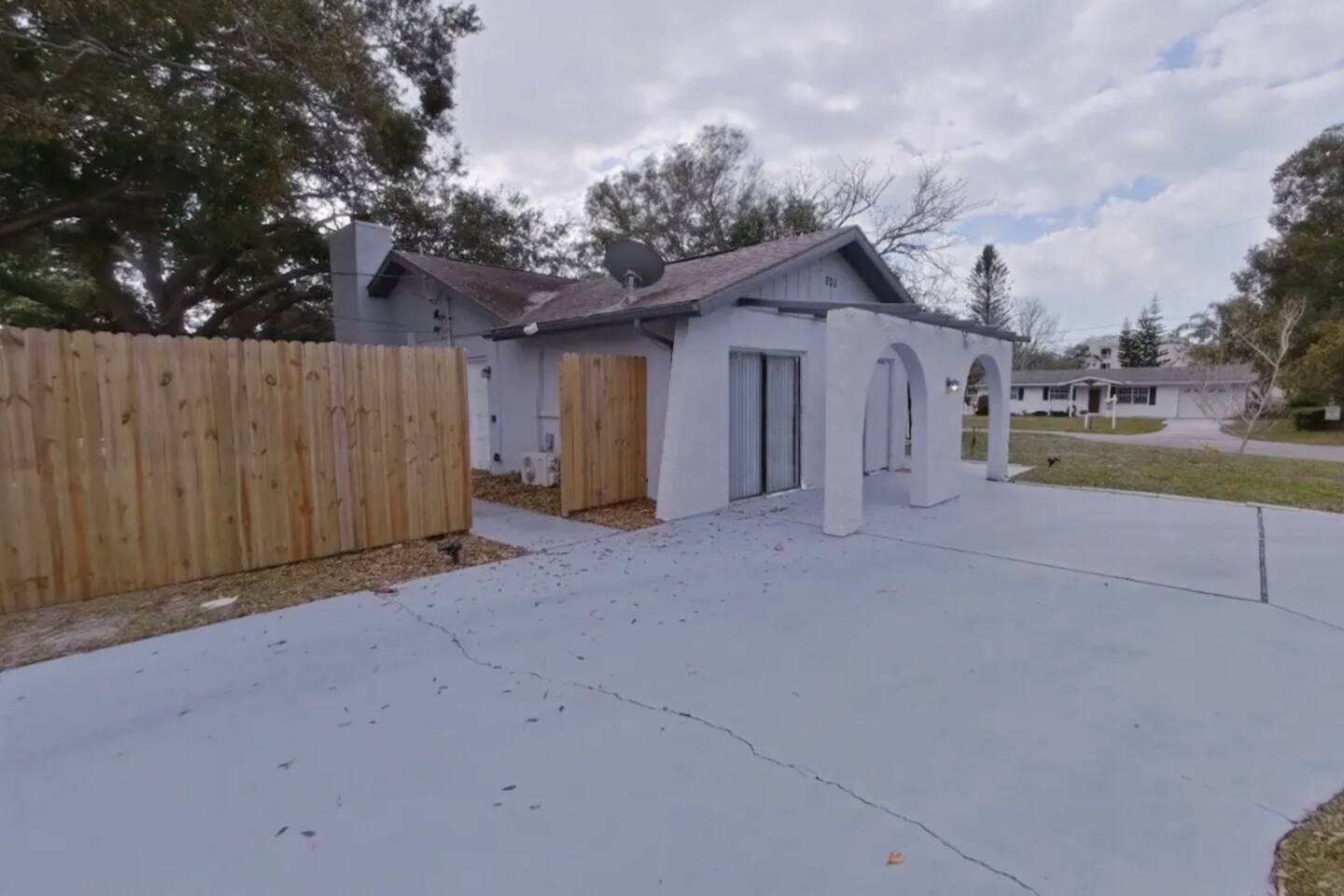 COZY HOME-NEAR BEACH/WATER PARK/DOWNTOWN/GOLF!