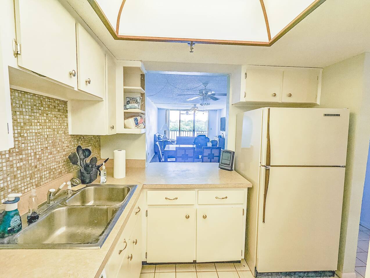 WATERFRONT CONDO-POOL-MINS FROM BEACH/WATER SPORTS
