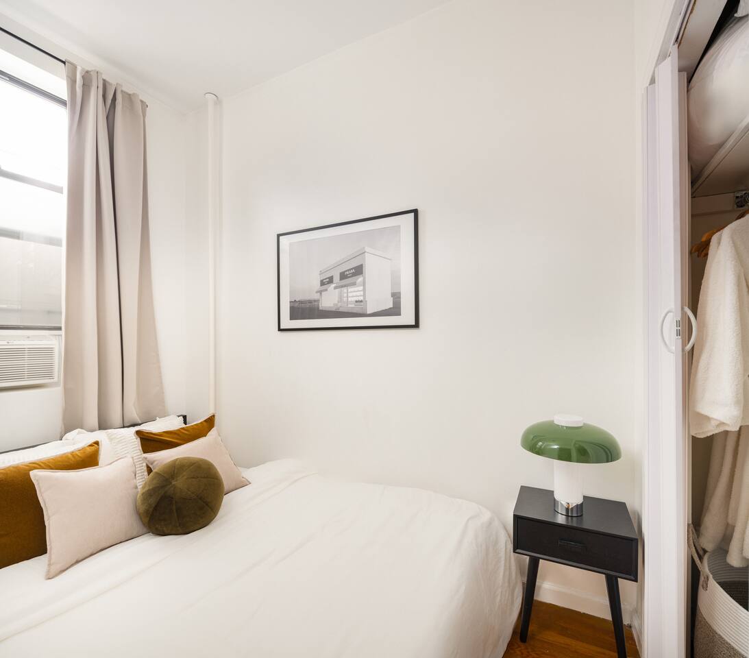 Cozy Classic Park Slope 1BD, nr Prospect Park