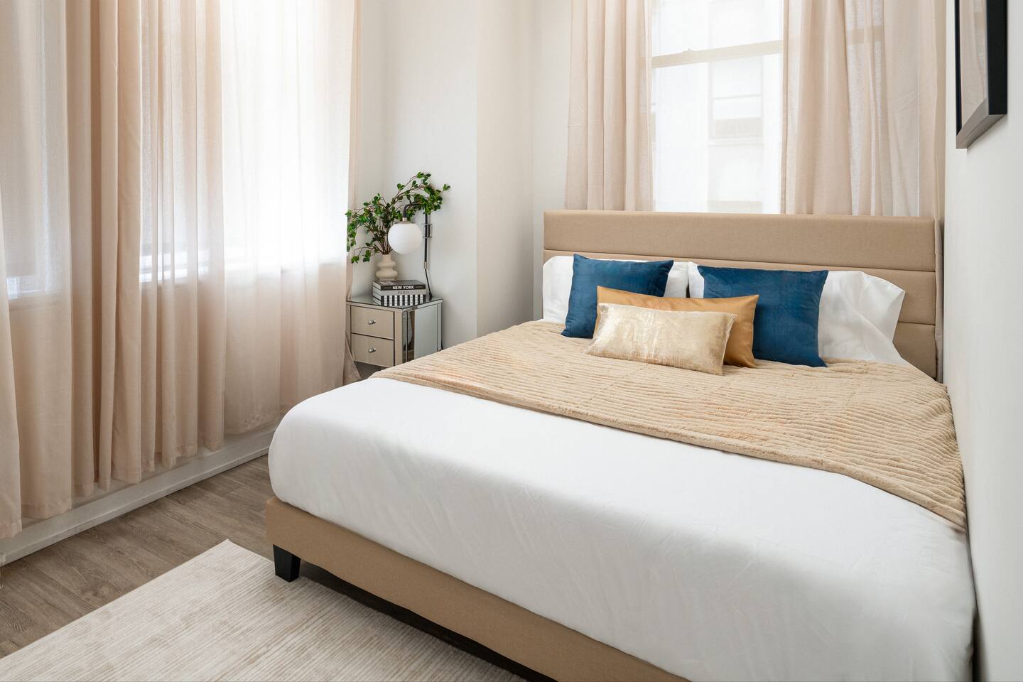 Luxury 2BD nr Wall St Gym Rooftop w/d