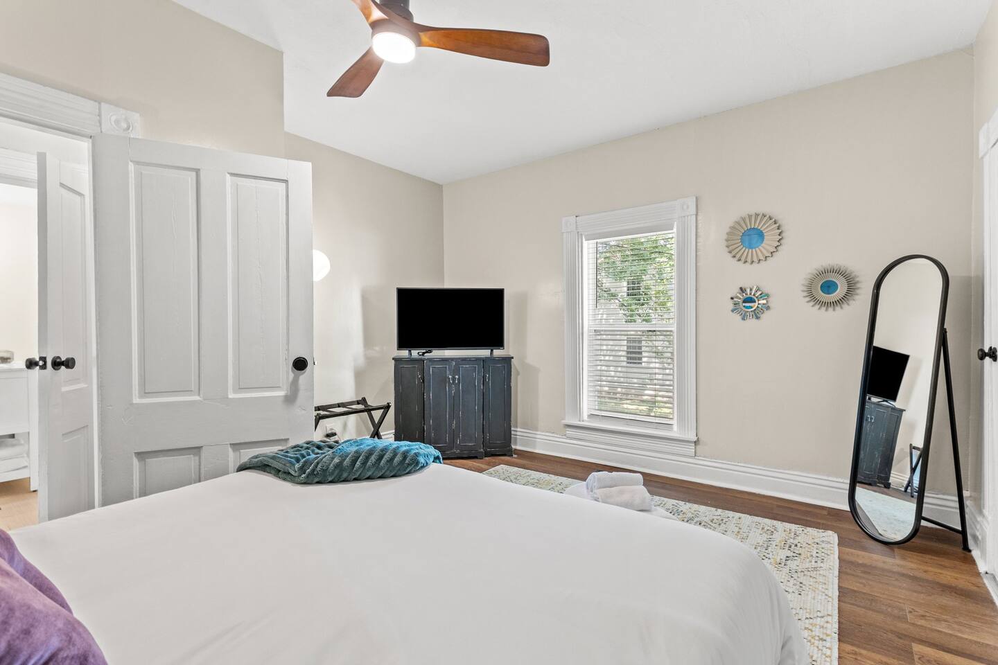 The Luxe/Hot Tub/12min to Horse Park/30 Min to Ark