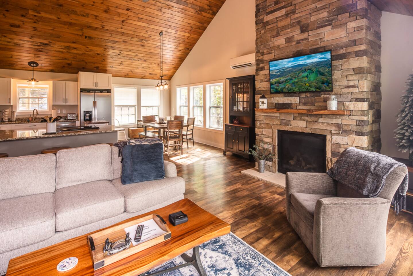 Snow Angels Overlook Chalet Expansive Views