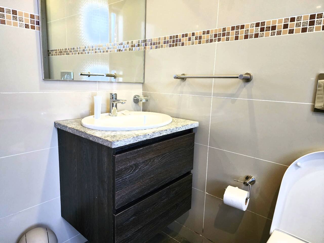 Luxury Gated Community Unit with Stunning Gardens