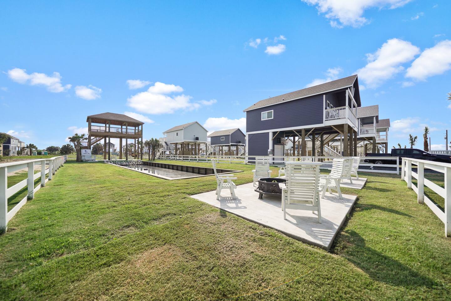 Gulf Views! Pets! 2 Master Suites! Pool!