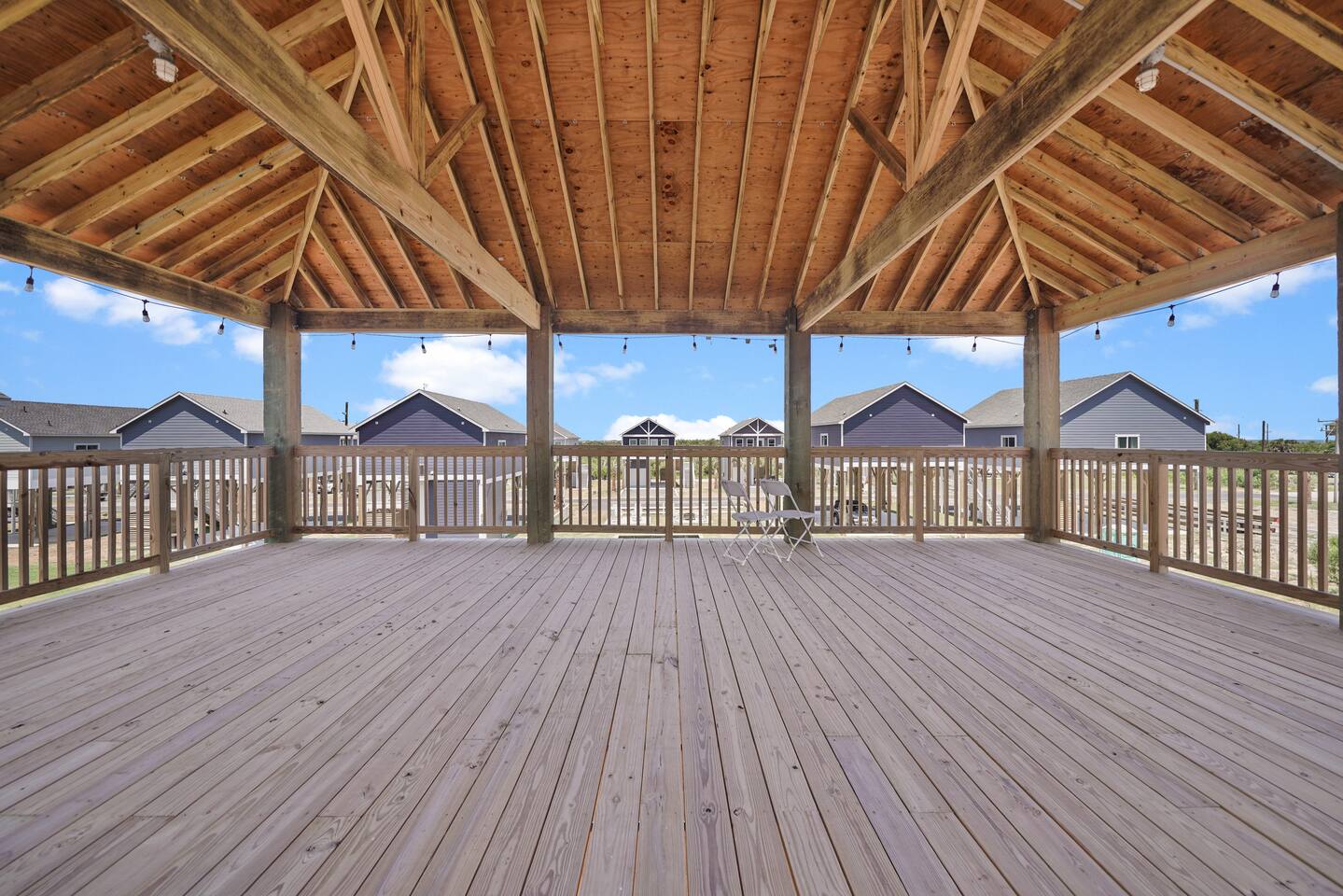 Gulf Views! Pets! 2 Master Suites! Pool!
