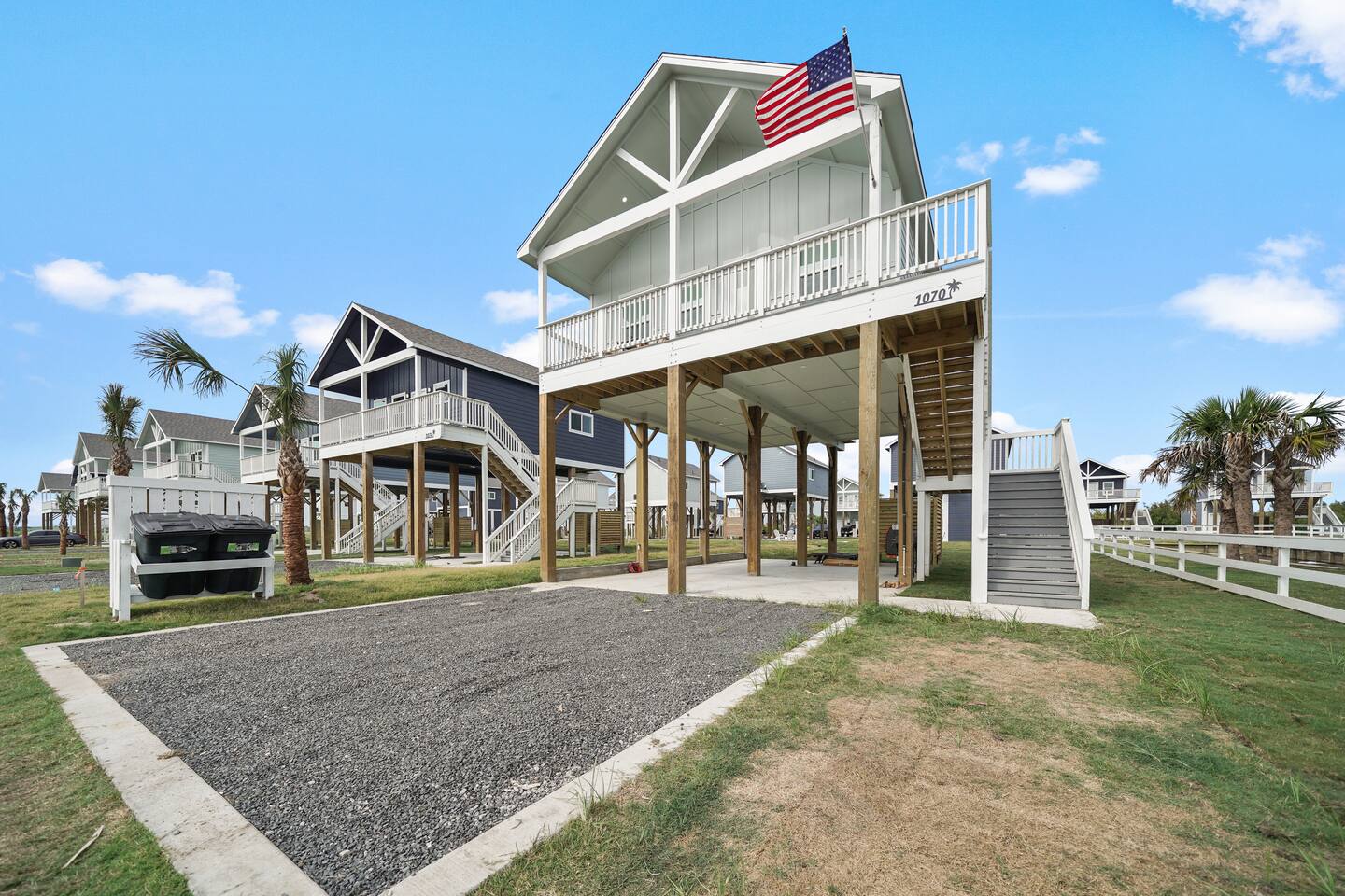 Gulf Views! Pets! 2 Master Suites! Pool!