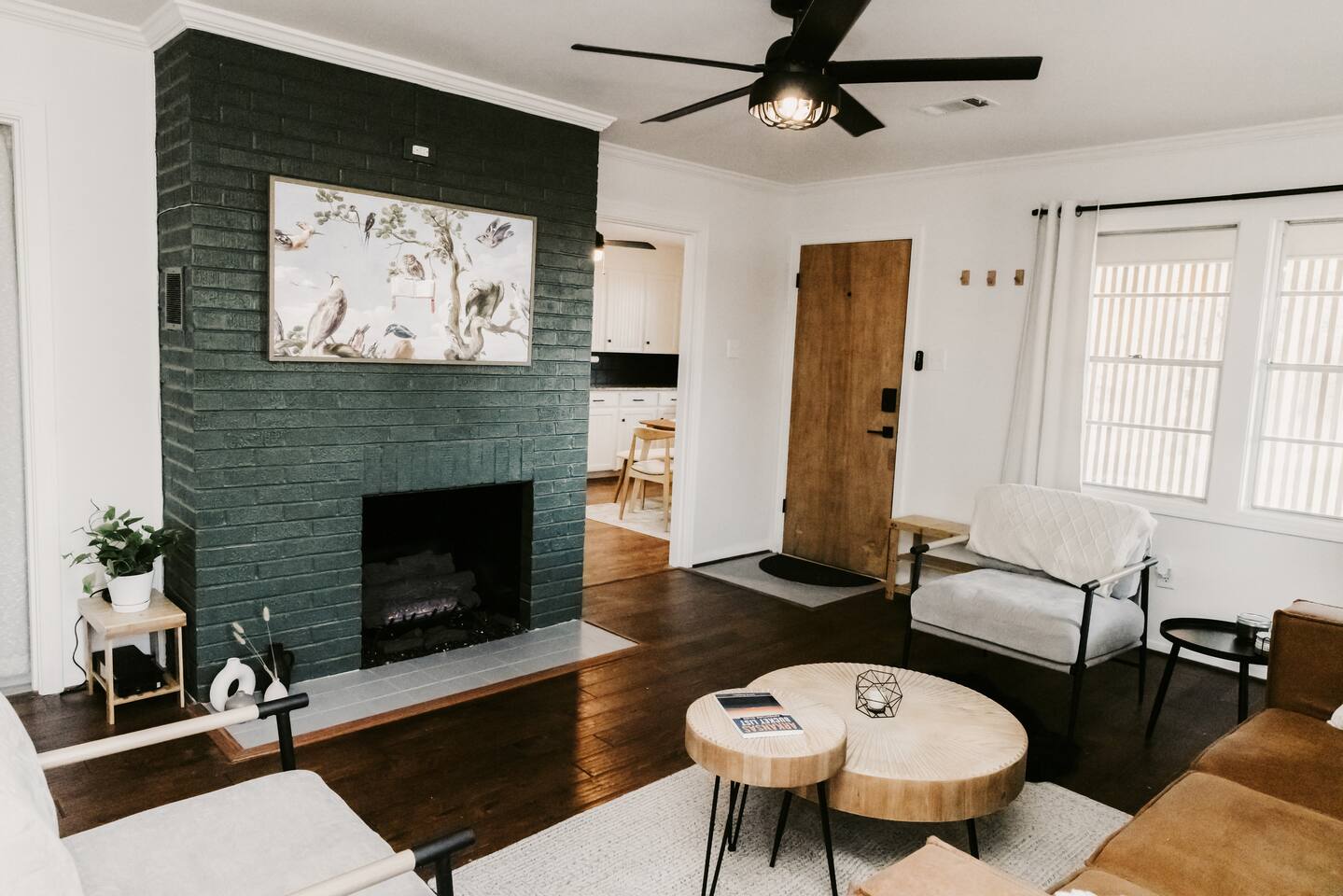 Modern Country Retreat w/ HotTub