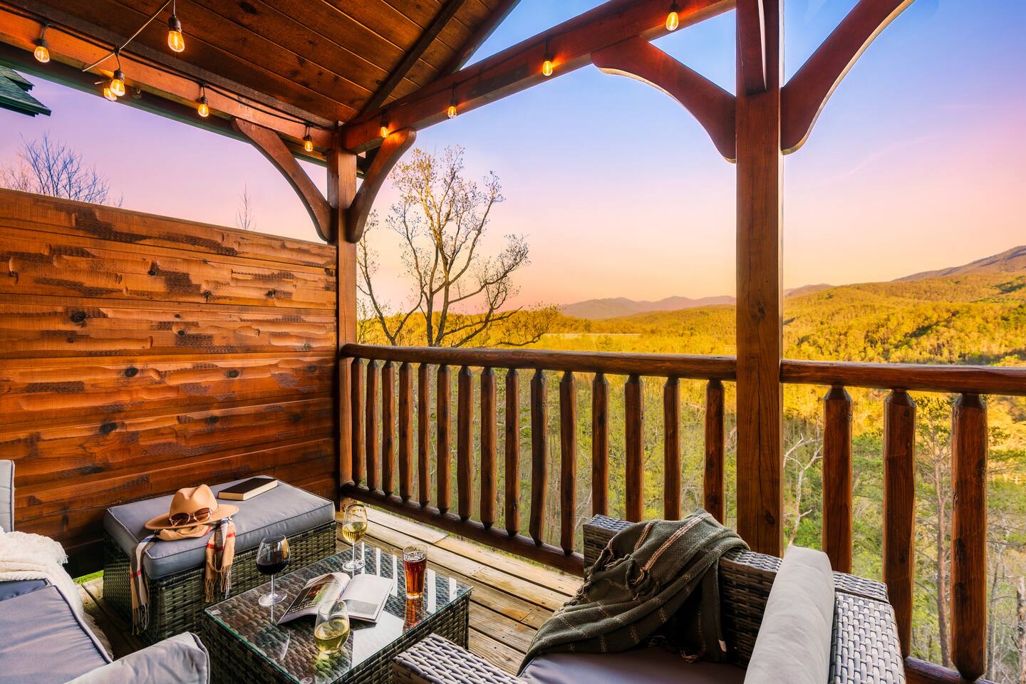 Spectacular Mtn Views, Hot Tub, Game Room, Pet OK