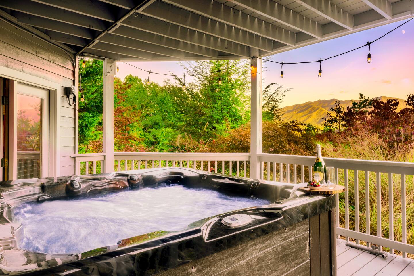 Smoky Mtn View, Near Gatlinburg, Hot Tub, GameRoom